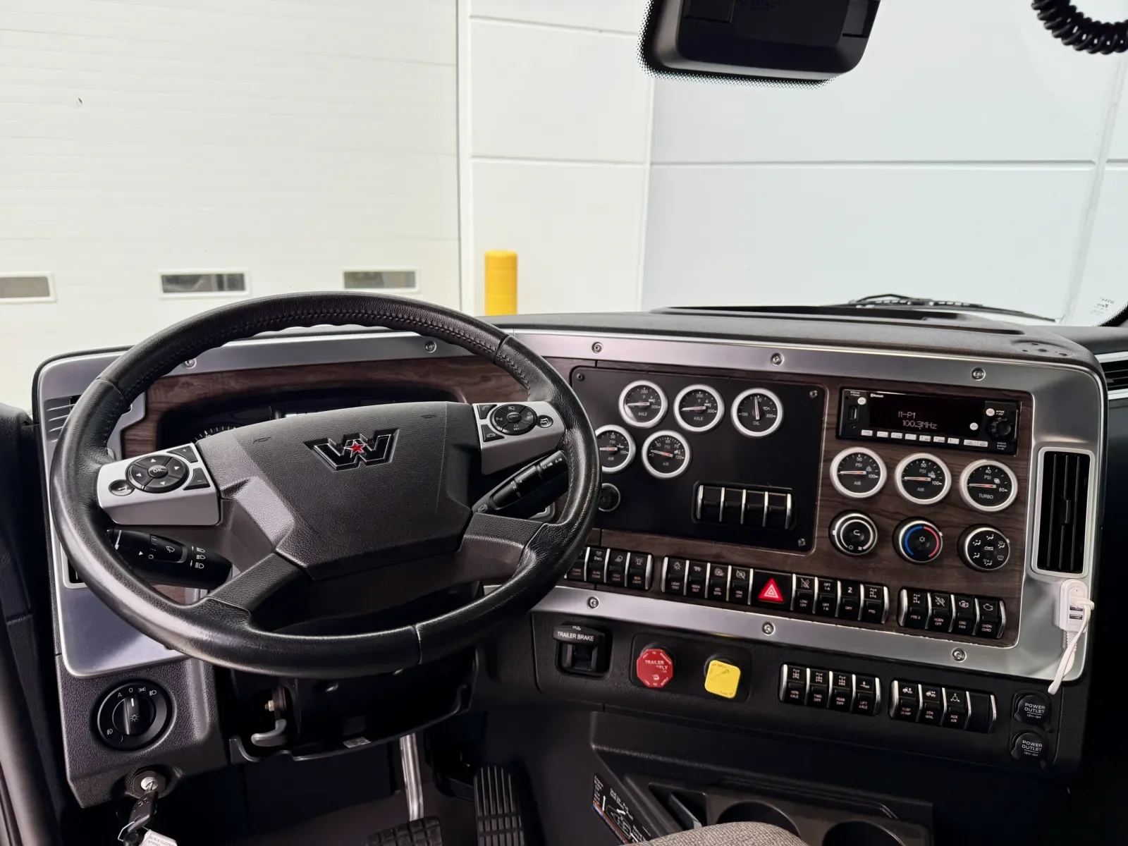 2023 Western Star 4900 - image 16