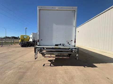 2025 Peterbilt 536 — photo 7