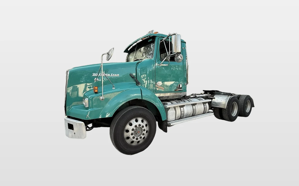 2016 Western Star 4900 - image 1