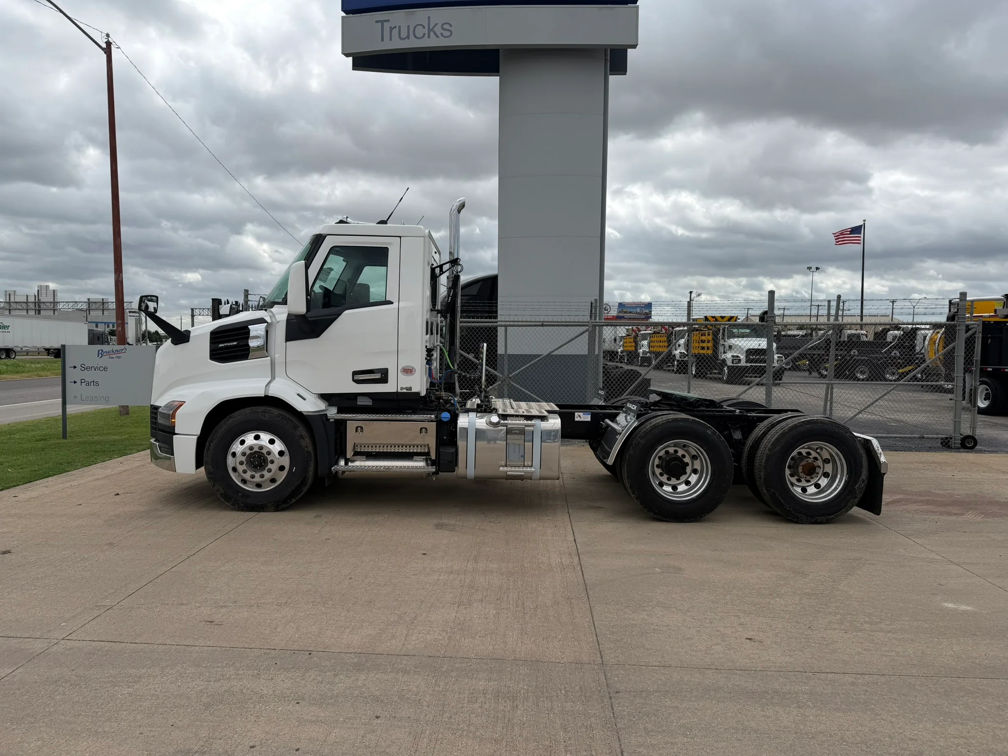 2026 Mack Anthem in Fort Worth, TX — photo 7