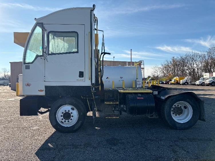 2022 Autocar in Kalamazoo, MI — photo 4