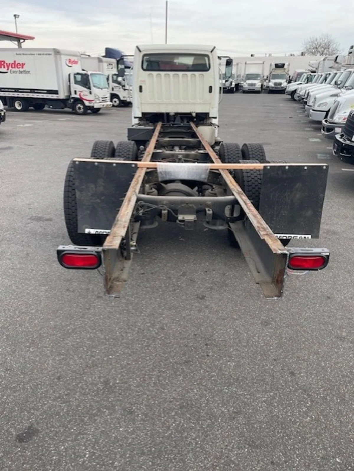 2017 Freightliner M2 106 - image 5