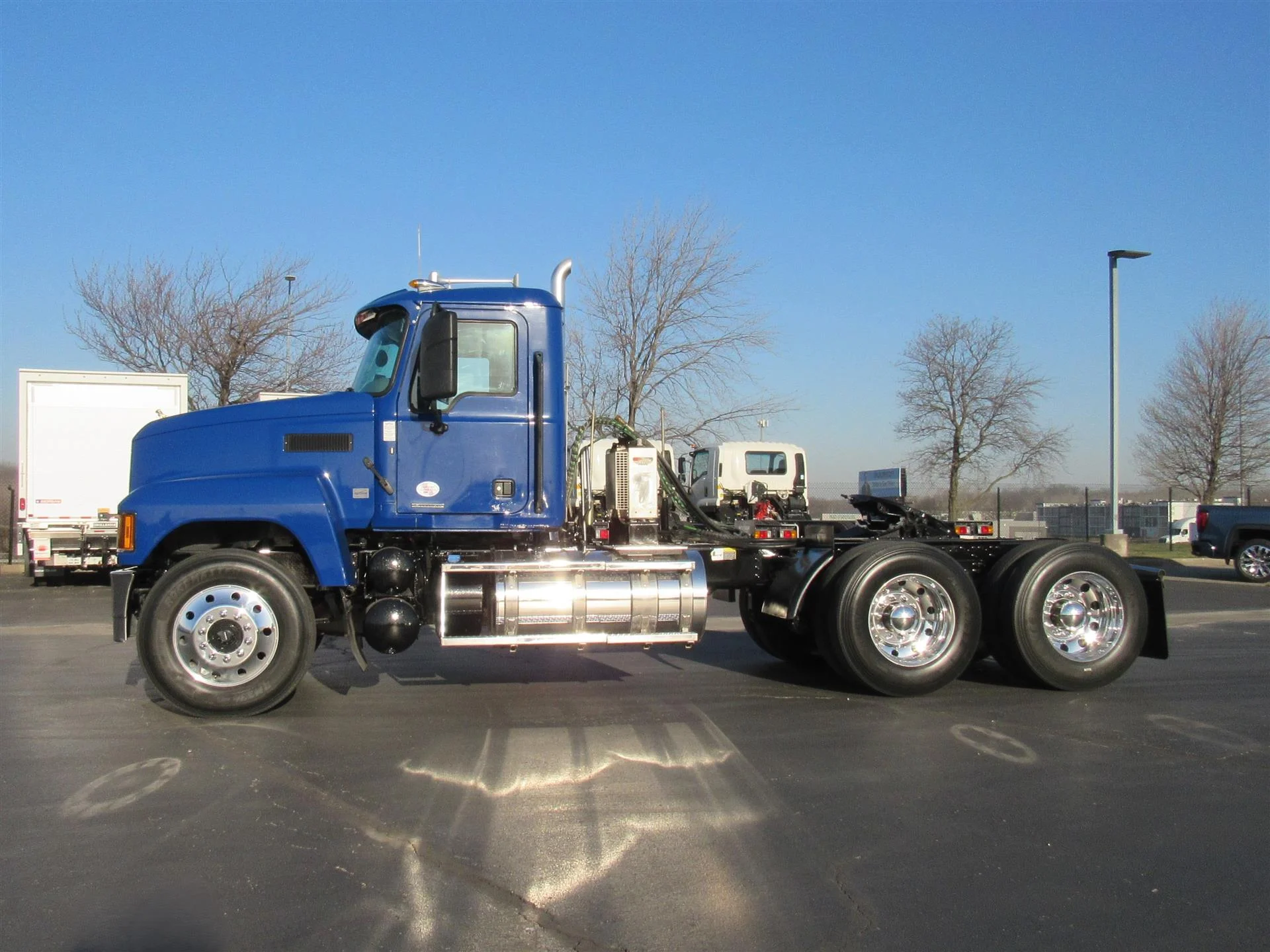 2023 Mack Pinnacle - image 2