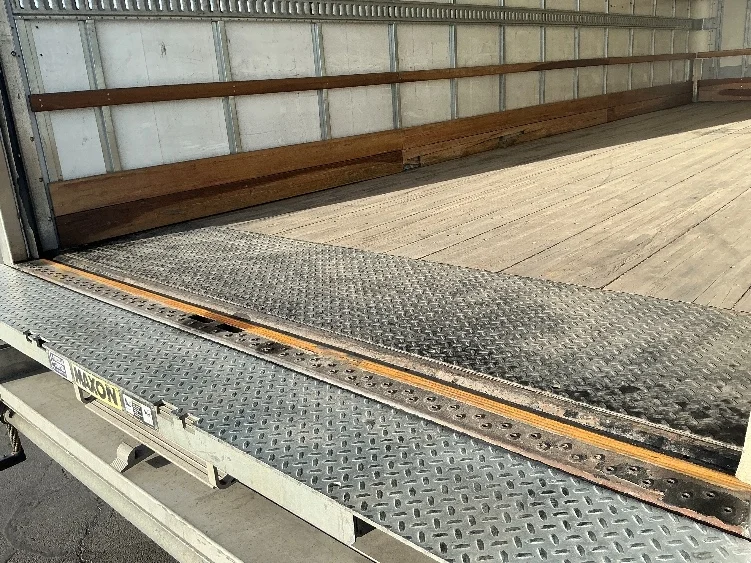 2022 International MV - image 10