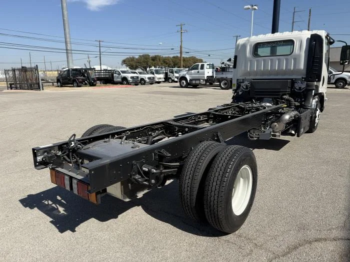 2026 Isuzu NPR - image 6