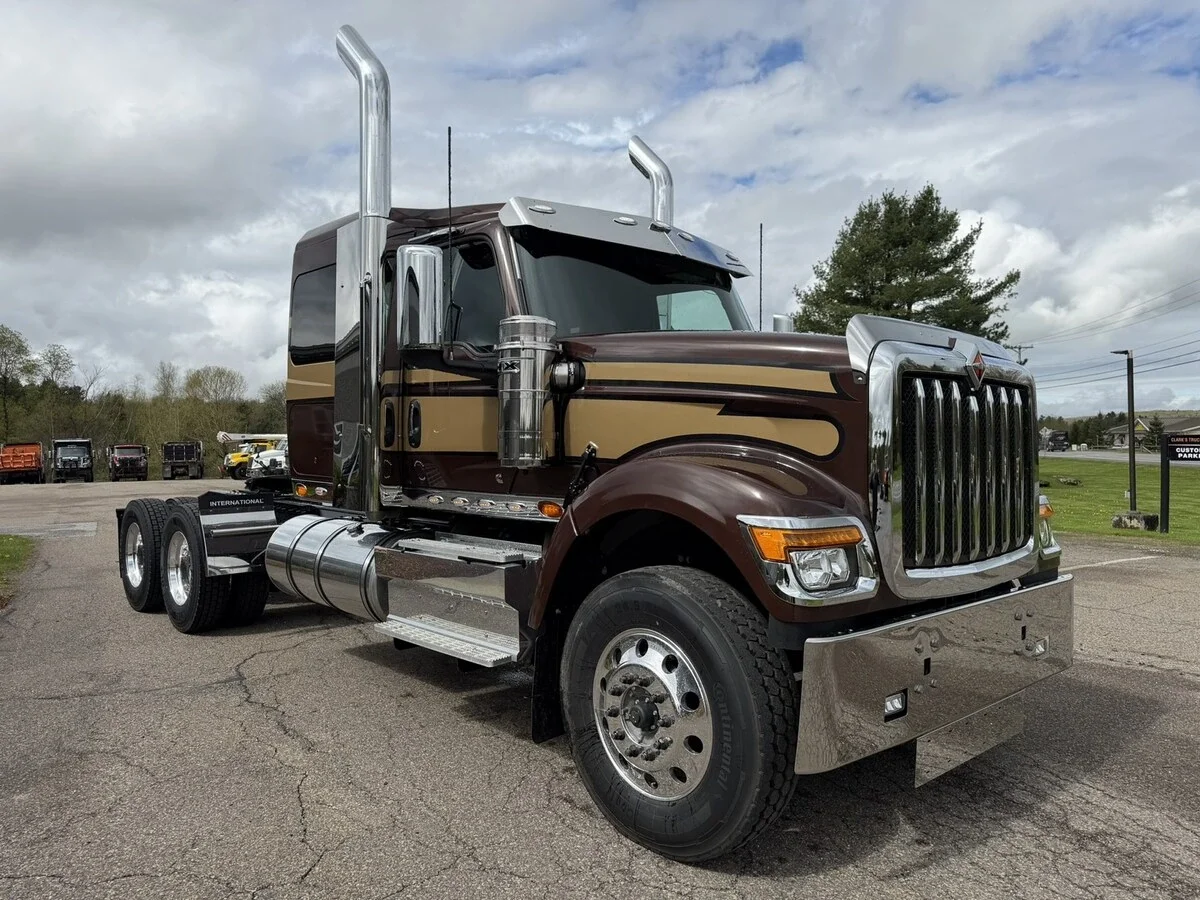 2026 International HX in Jericho, VT