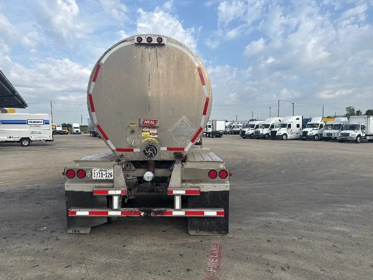 2021 Heil Trailer - image 6