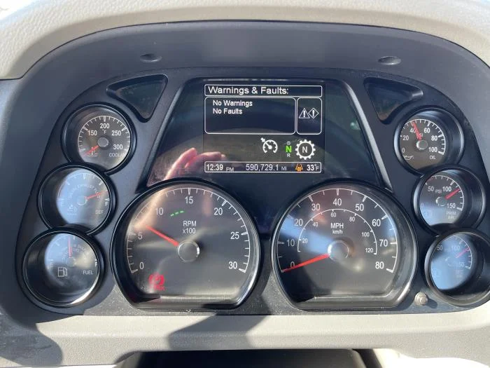 2021 Peterbilt 579 in Oklahoma City, OK — photo 19
