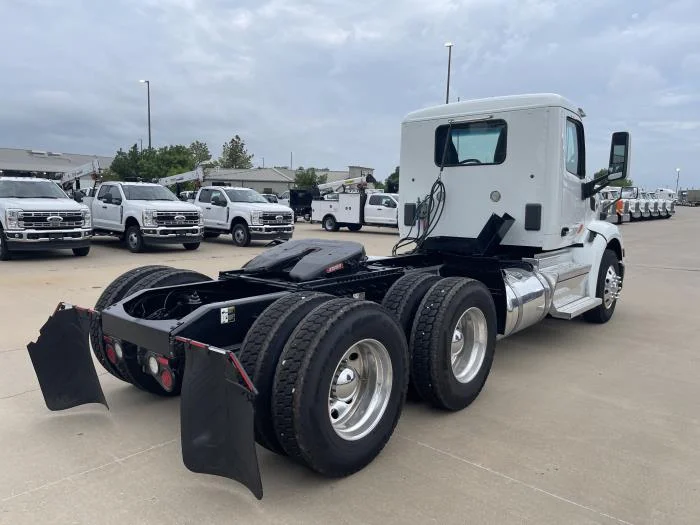 2021 Peterbilt 579 in Oklahoma City, OK — photo 9