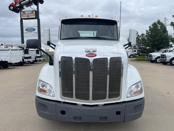 2021 Peterbilt 579 in Oklahoma City, OK — photo 4