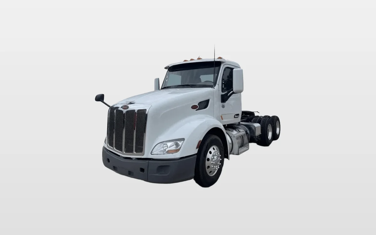 2021 Peterbilt 579 - image 1