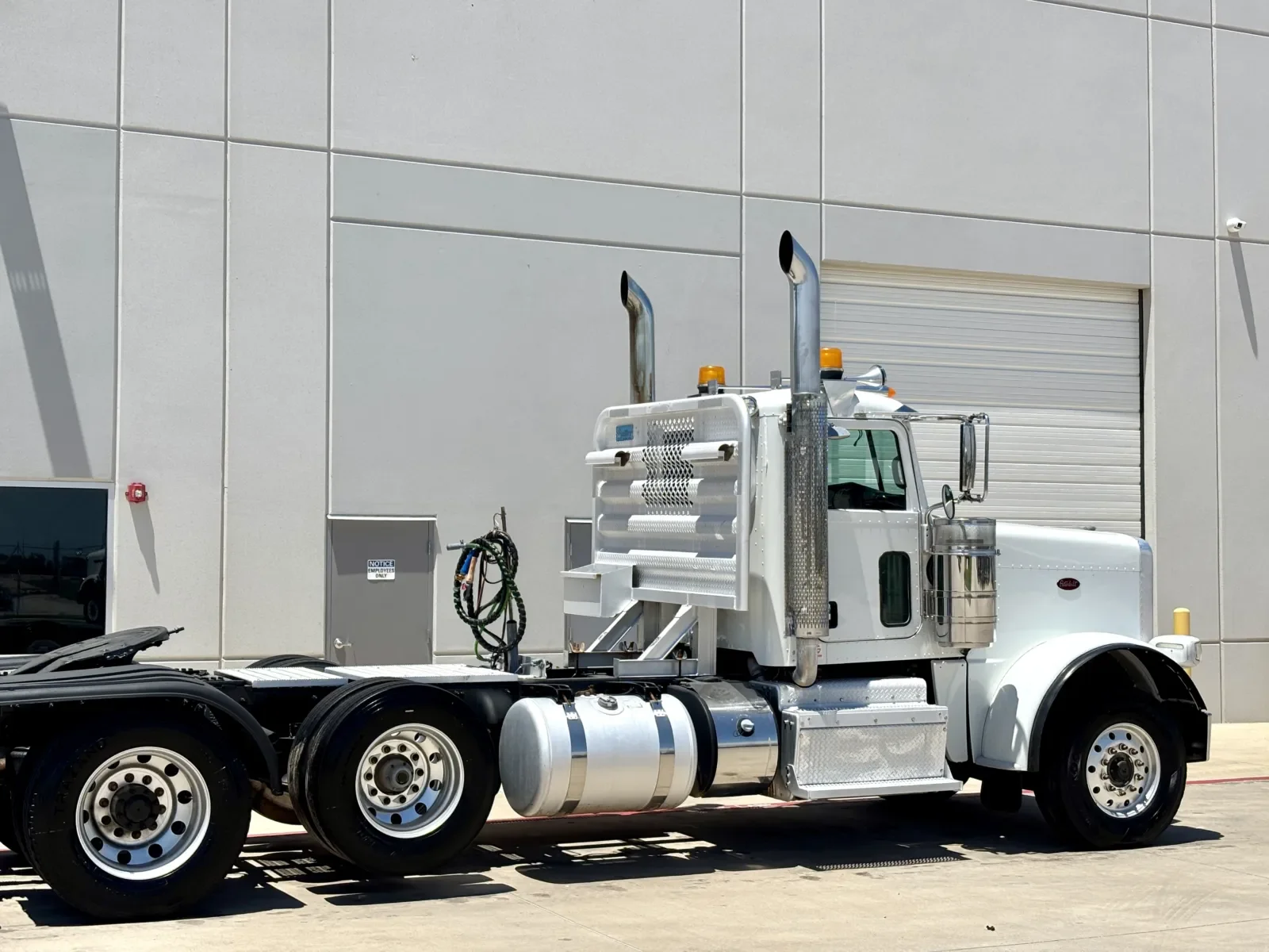2015 Peterbilt 389 - image 7