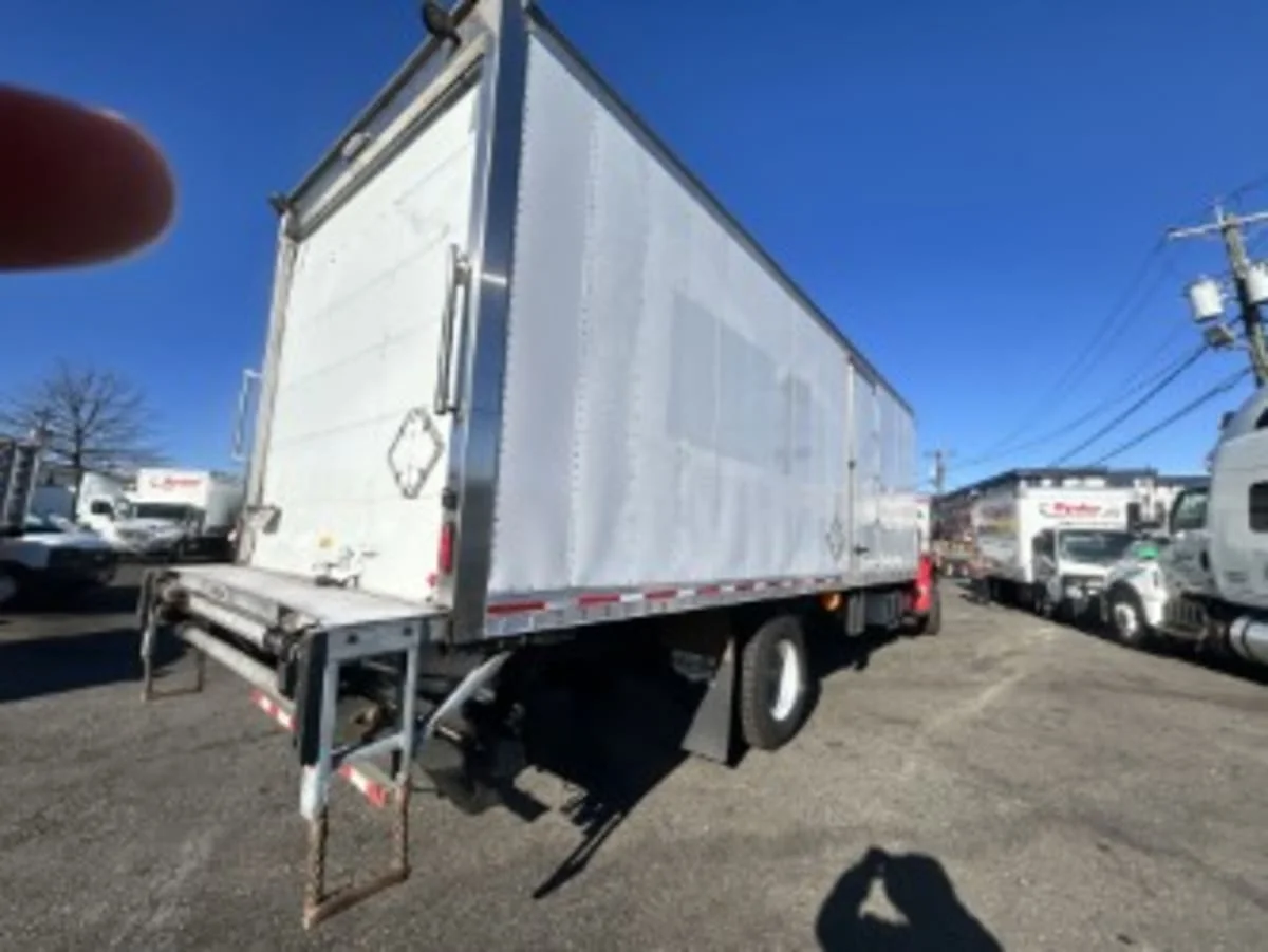 2019 Freightliner M2 106 in Newark, NJ — photo 6