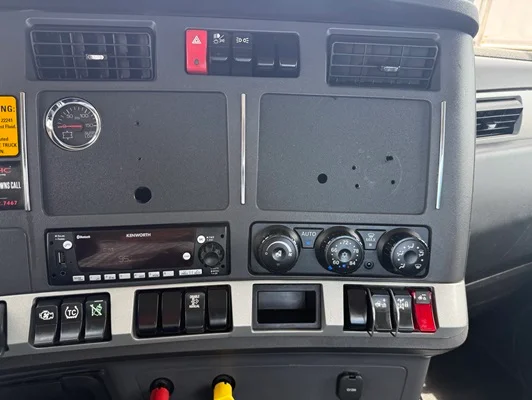 2023 Kenworth T680 in Denver, CO — photo 15