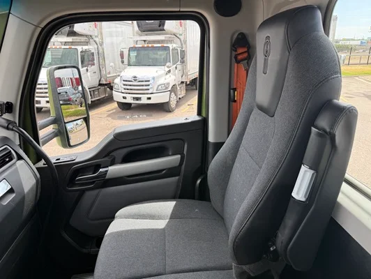 2023 Kenworth T680 in Denver, CO — photo 14