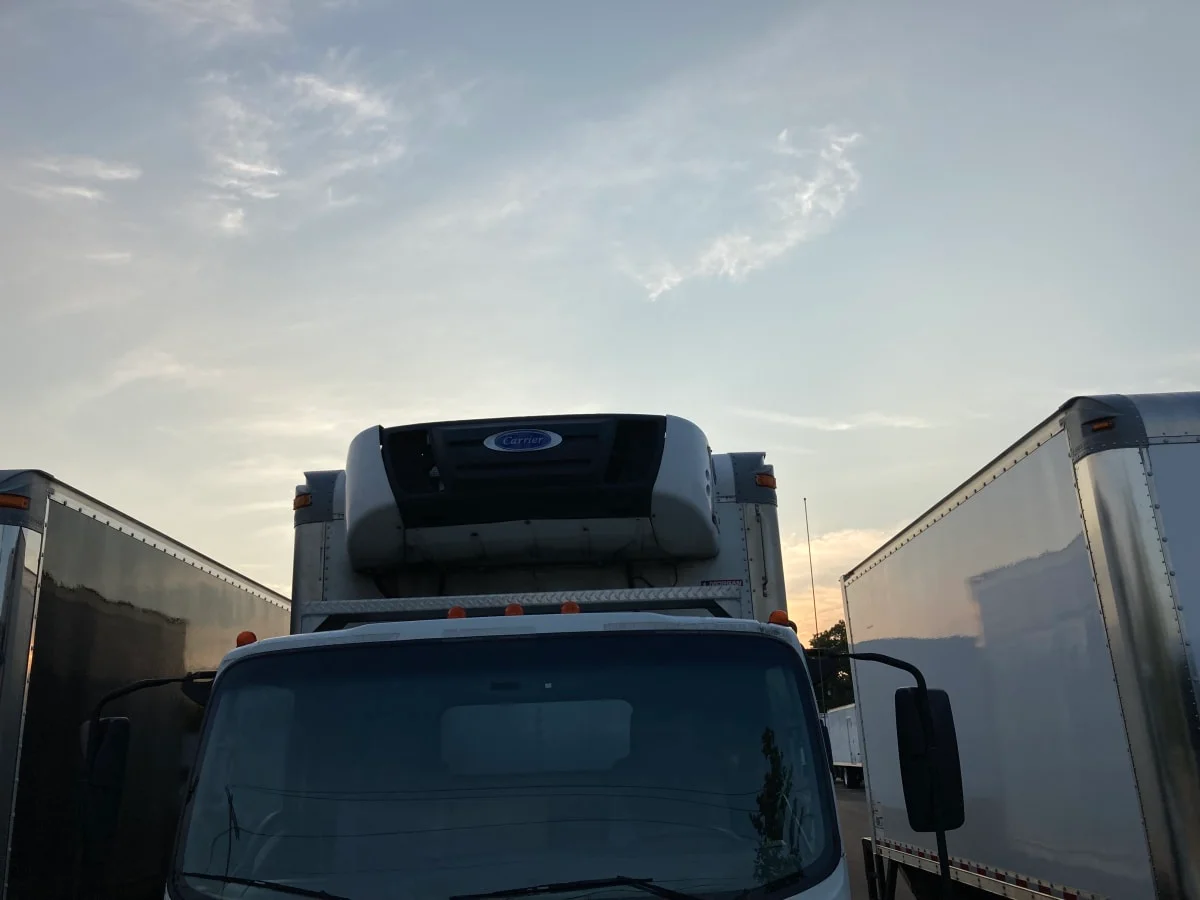 2018 Isuzu NPR - image 7