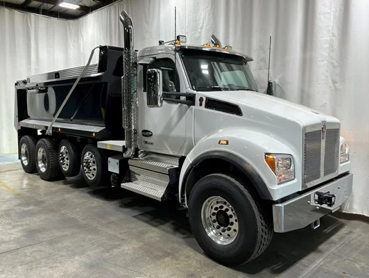 2027 Kenworth T880
