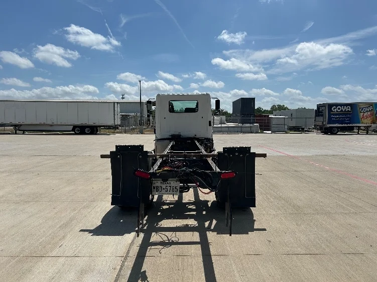 2020 Hino 268 in Katy, TX — photo 8