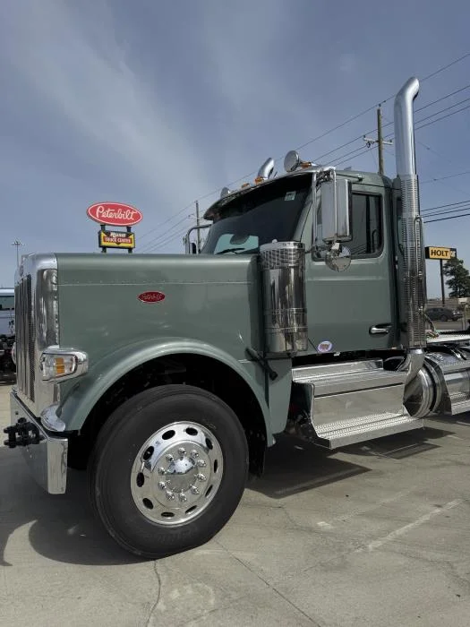 2027 Peterbilt 589 in Texarkana, TX — photo 3