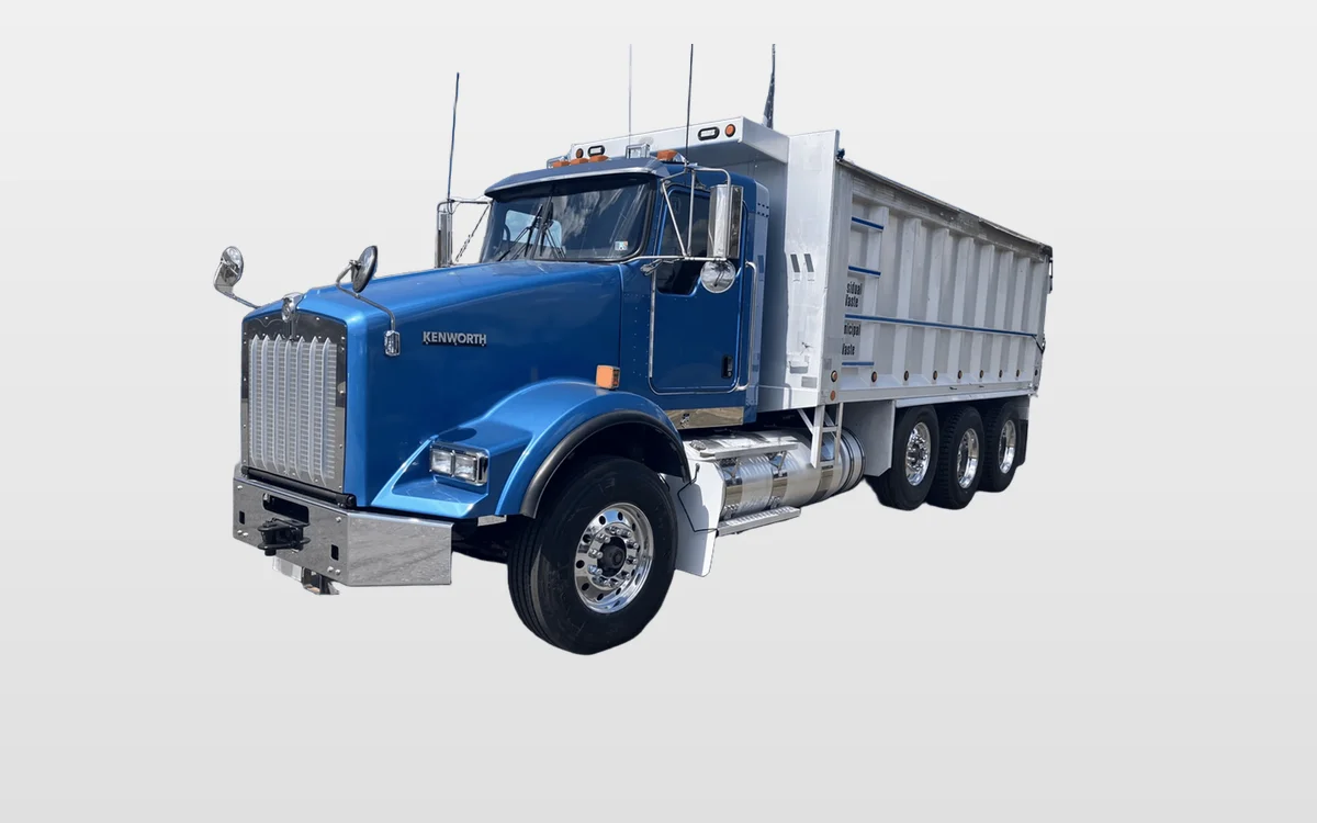 2023 Kenworth T800 - image 1