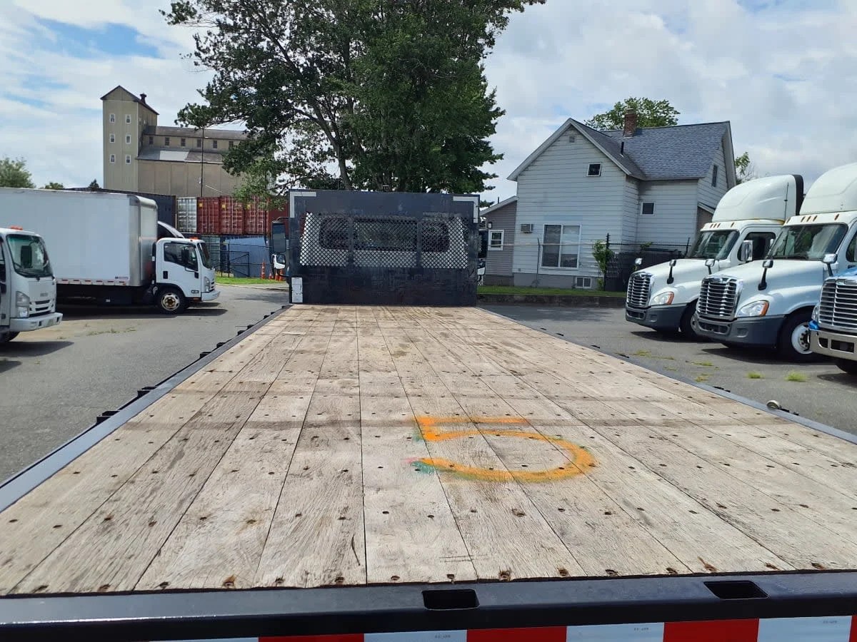 2020 Freightliner M2 106 in Springfield, MA — photo 8