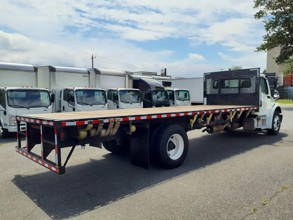 2020 Freightliner M2 106 in Springfield, MA — photo 4