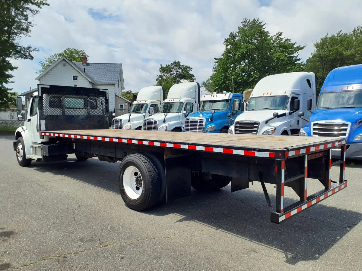 2020 Freightliner M2 106 in Springfield, MA — photo 6