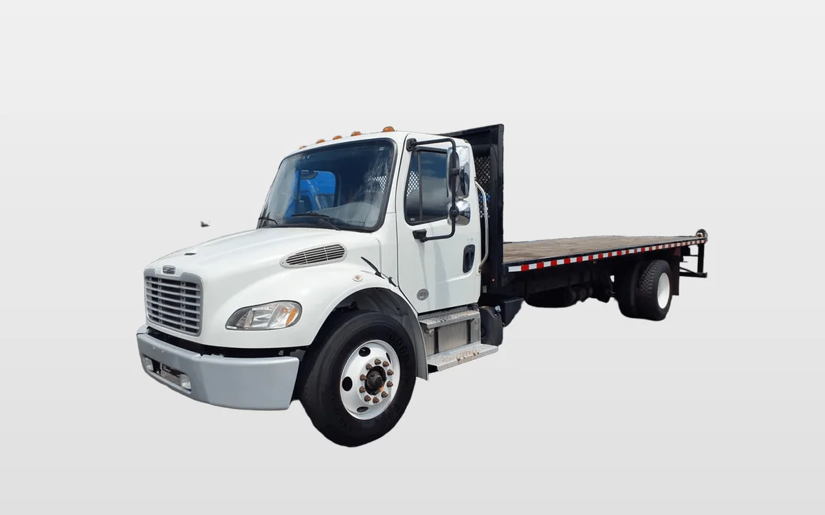 2020 Freightliner M2 106 - image 1