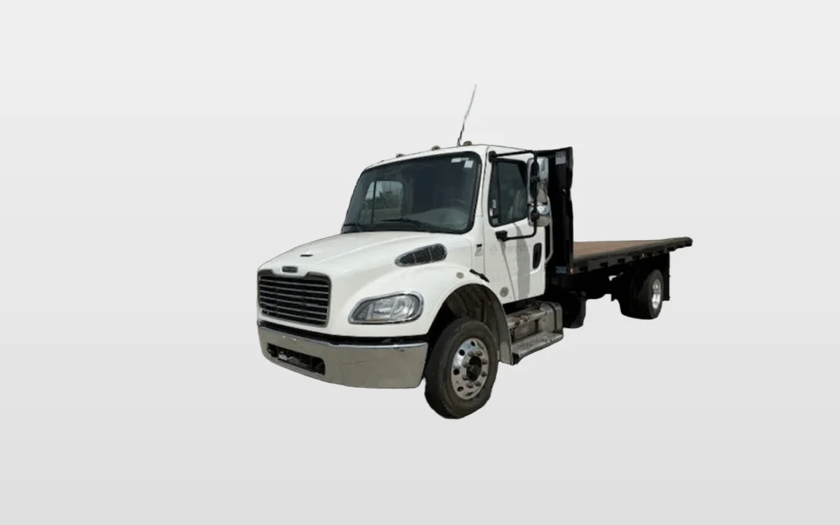 2019 Freightliner M2 106 - image 1