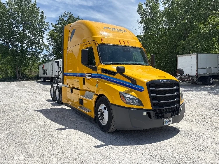 2022 Freightliner Cascadia