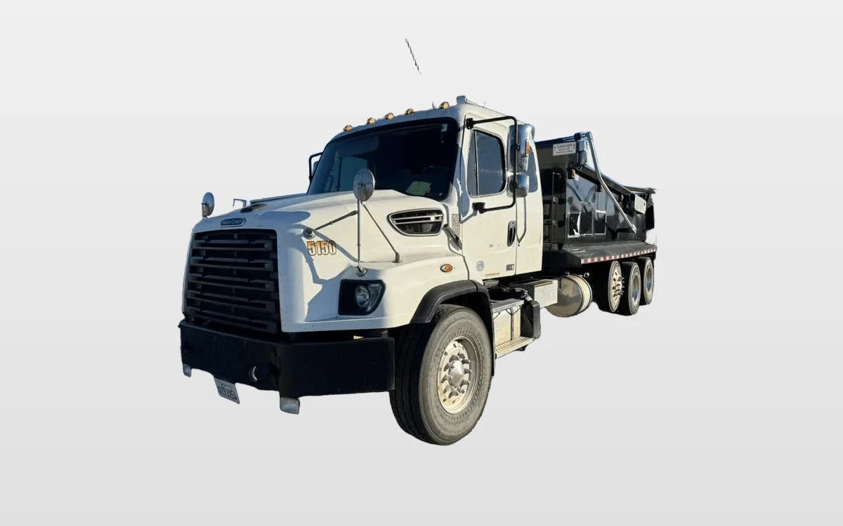 2019 FREIGHTLINER 114SD - image 1