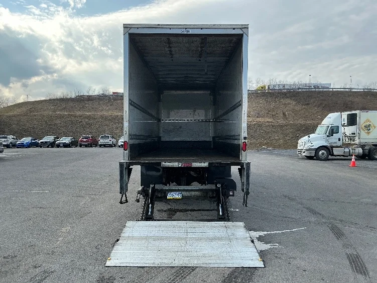2020 Freightliner M2 106 in Duncansville, PA — photo 9