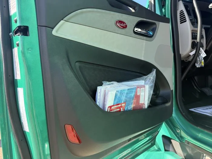 2026 Peterbilt 579 - image 27