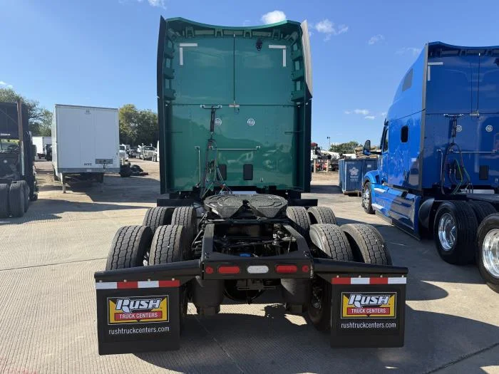 2026 Peterbilt 579 - image 8