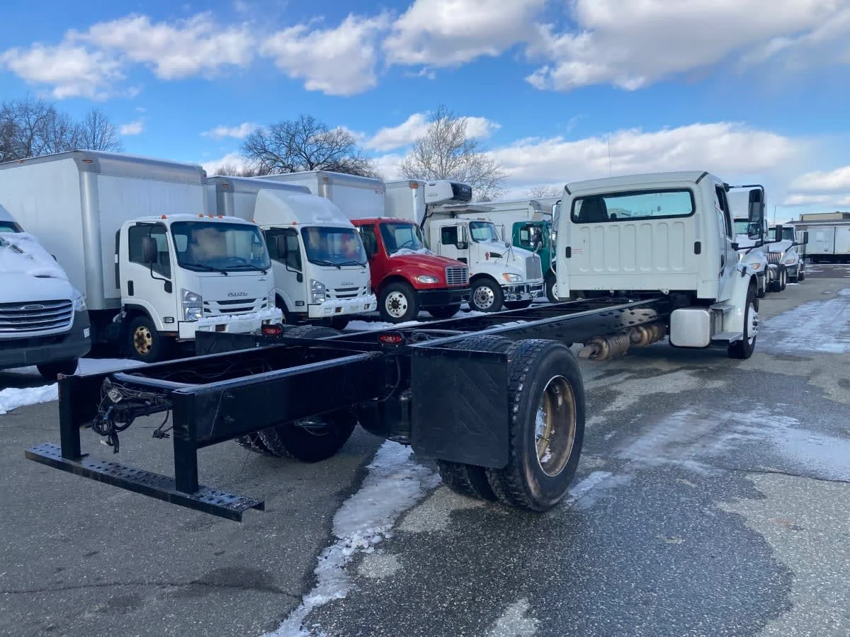 2020 Freightliner M2 106 in Springfield, MA — photo 4