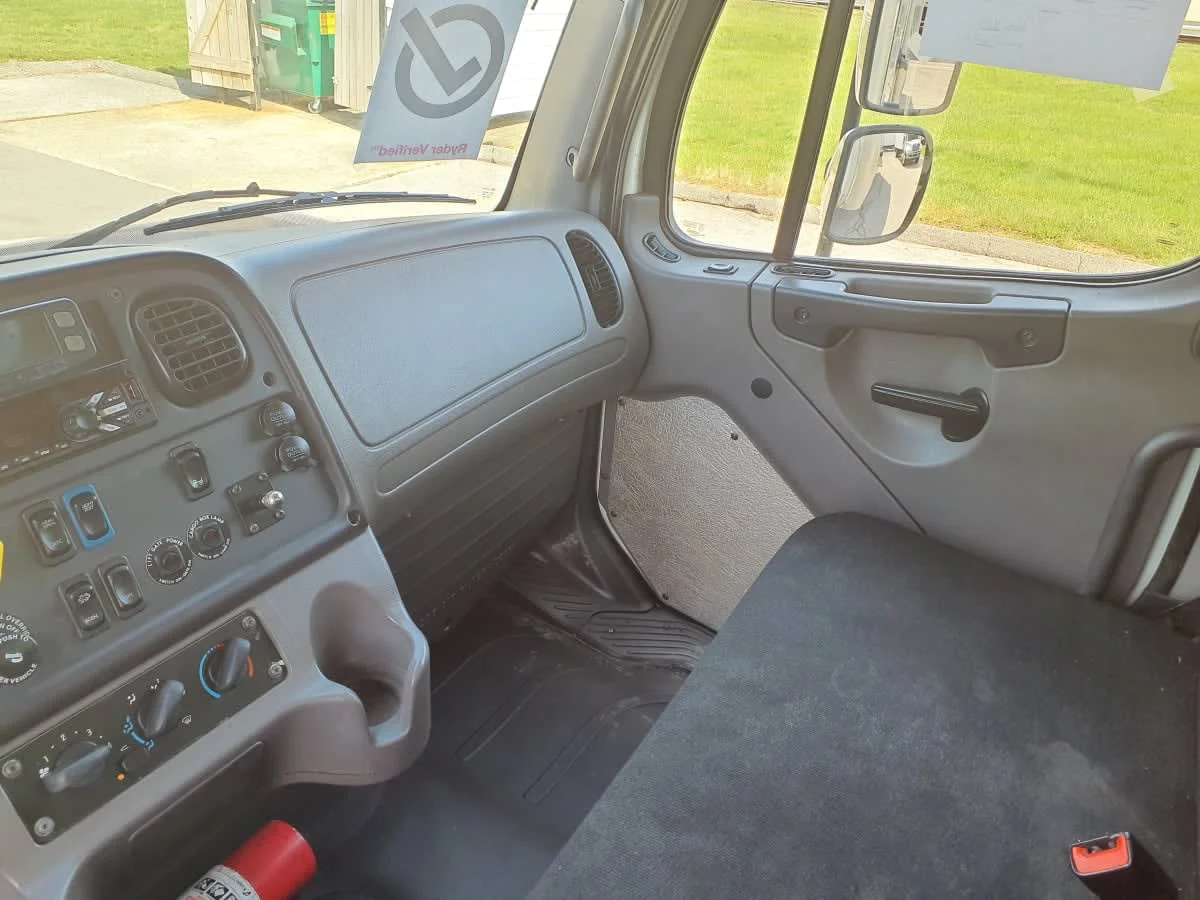 2019 Freightliner M2 106 in O'fallon, MO — photo 8