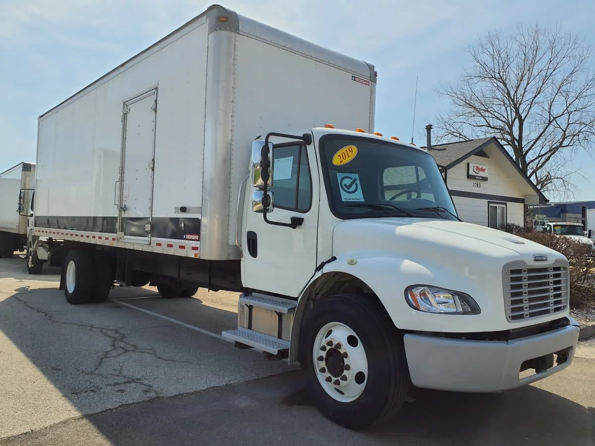 2019 Freightliner M2 106 in O'fallon, MO — photo 3
