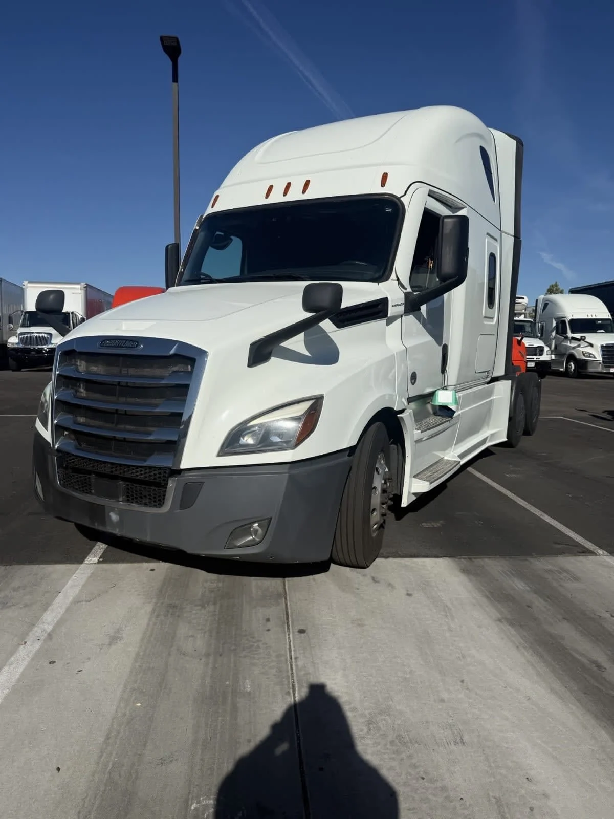 2023 Freightliner Cascadia in North Las Vegas, NV — photo 3