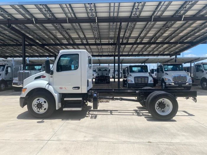 2025 Peterbilt 536 - image 11