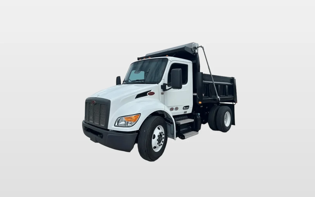 2025 Peterbilt 536 - image 1