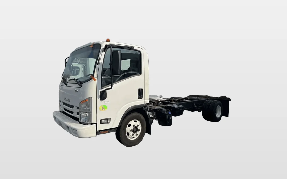 2016 Isuzu NPR - image 1