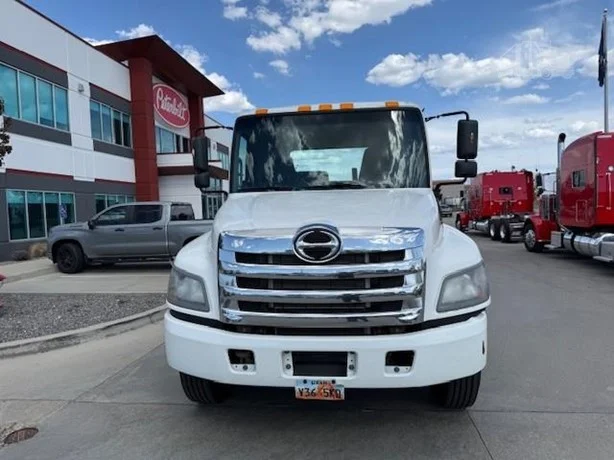 2019 Hino 268 in Salt Lake City, UT — photo 3