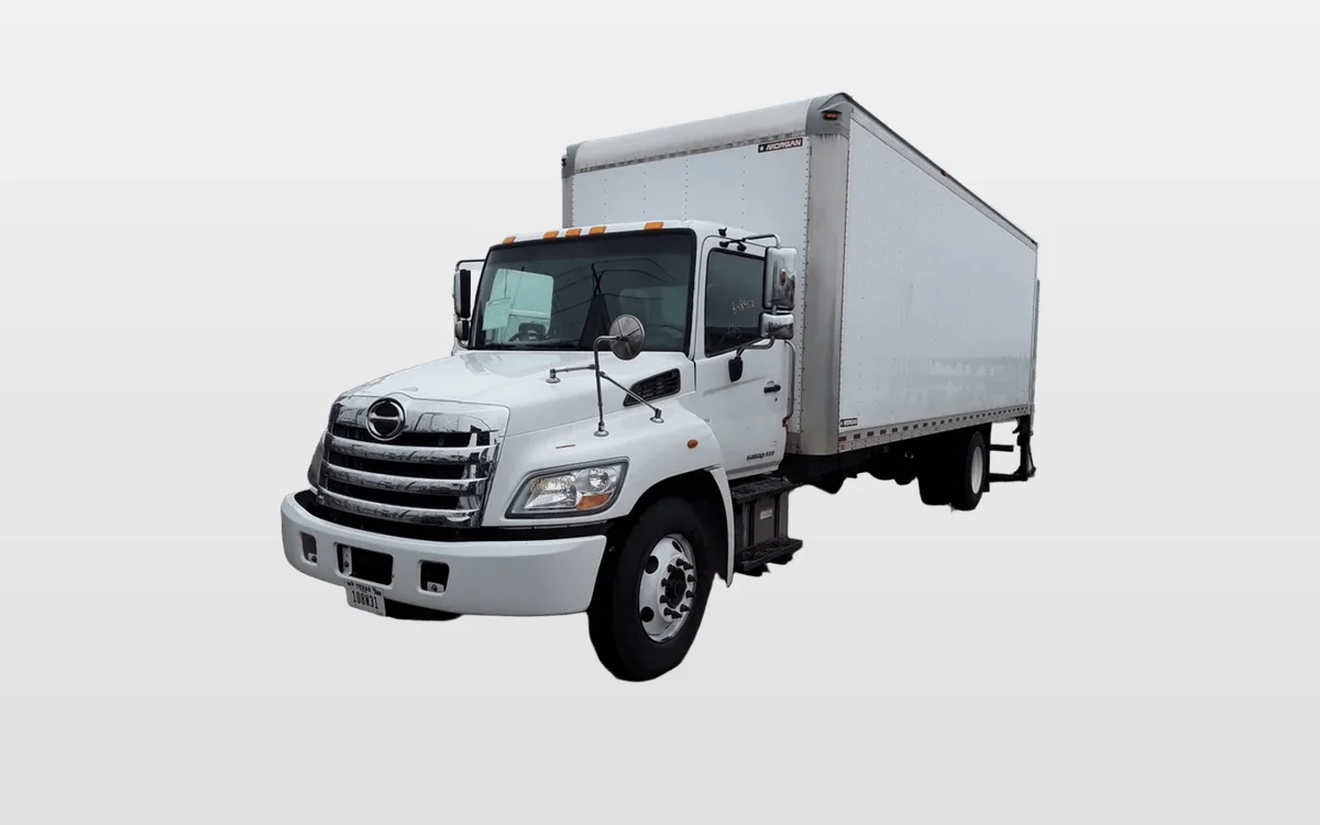 2019 Hino 268 - image 1