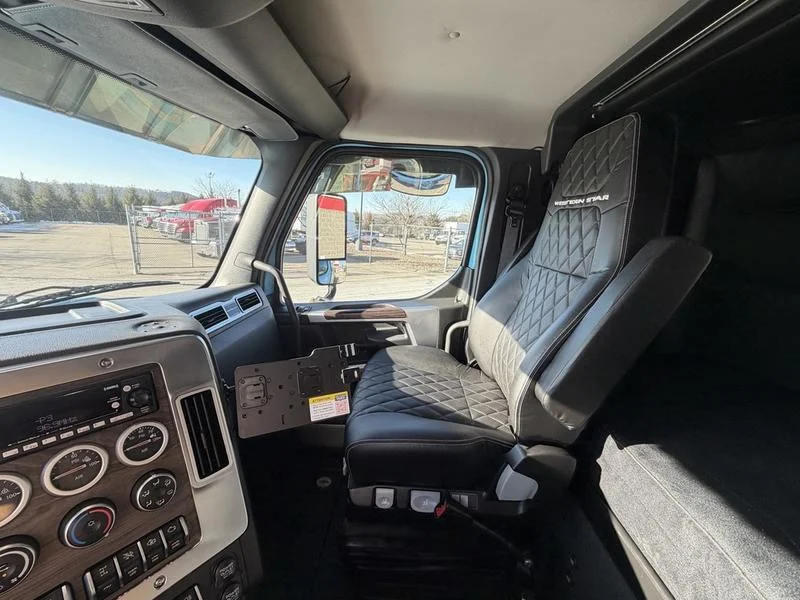2025 Western Star 49X - image 15