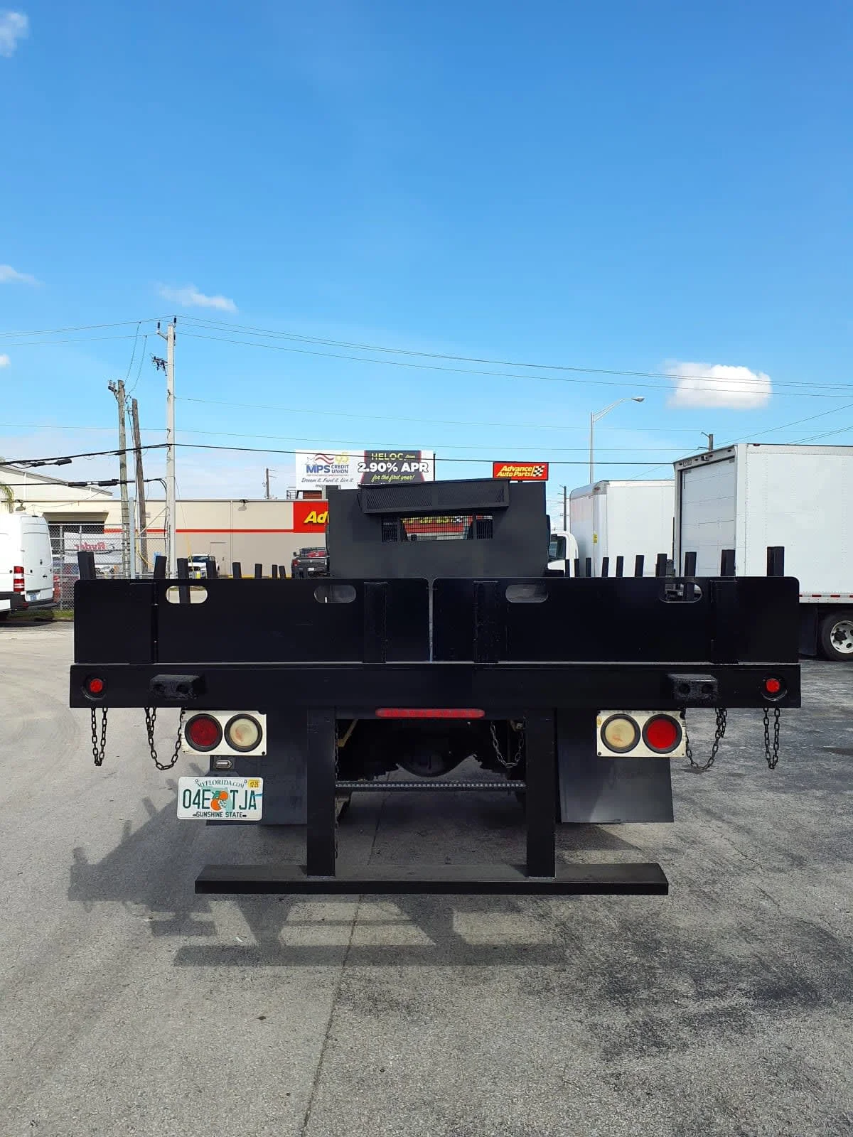 2015 Freightliner M2 106 - image 5