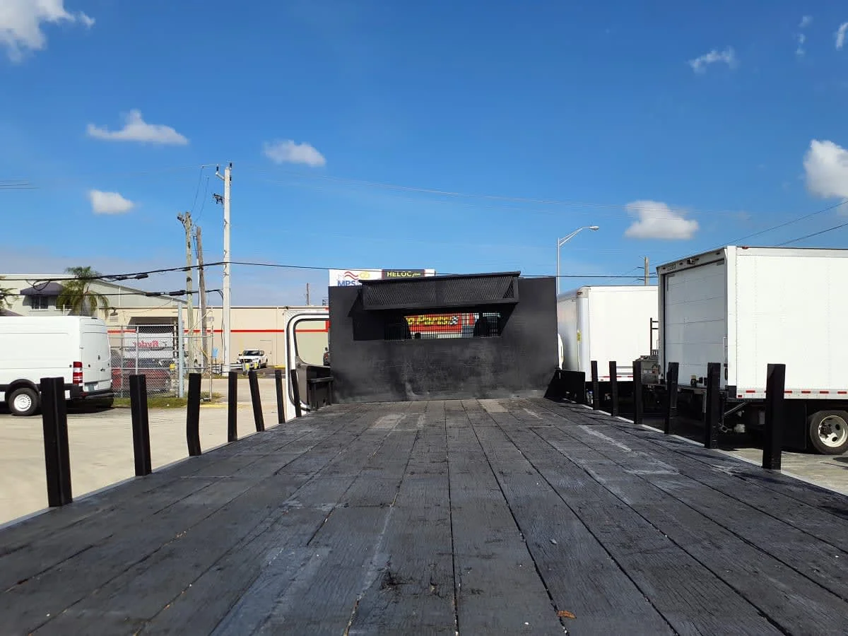 2015 Freightliner M2 106 - image 8