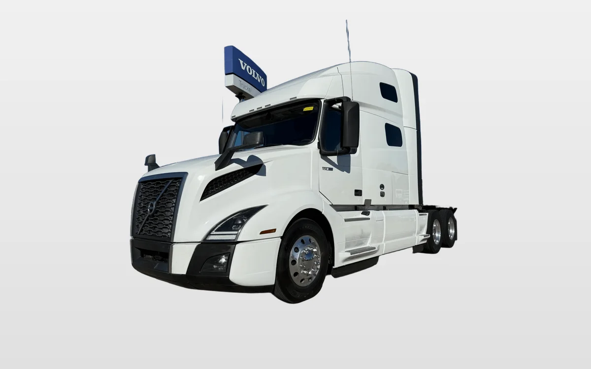 2023 Volvo - image 1