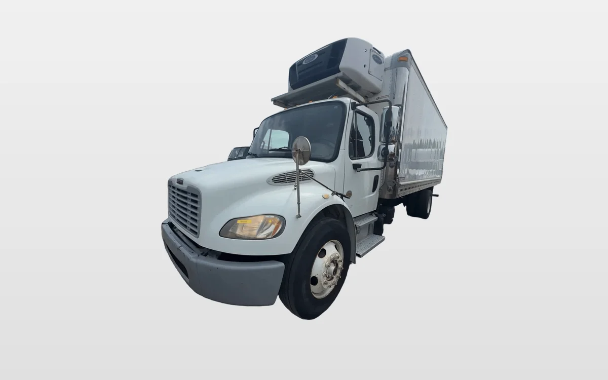 2017 Freightliner M2 106 - image 1
