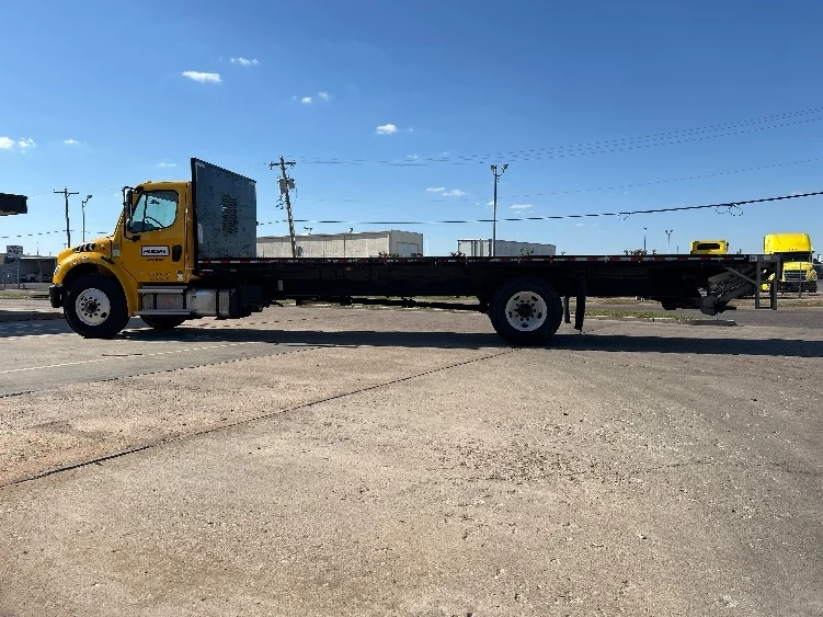 2022 Freightliner M2 106 in Tulsa, OK — photo 4