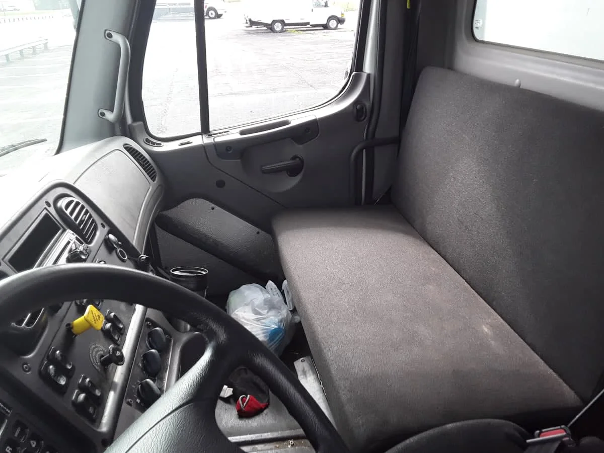 2020 Freightliner M2 106 in La Vergne, TN — photo 7